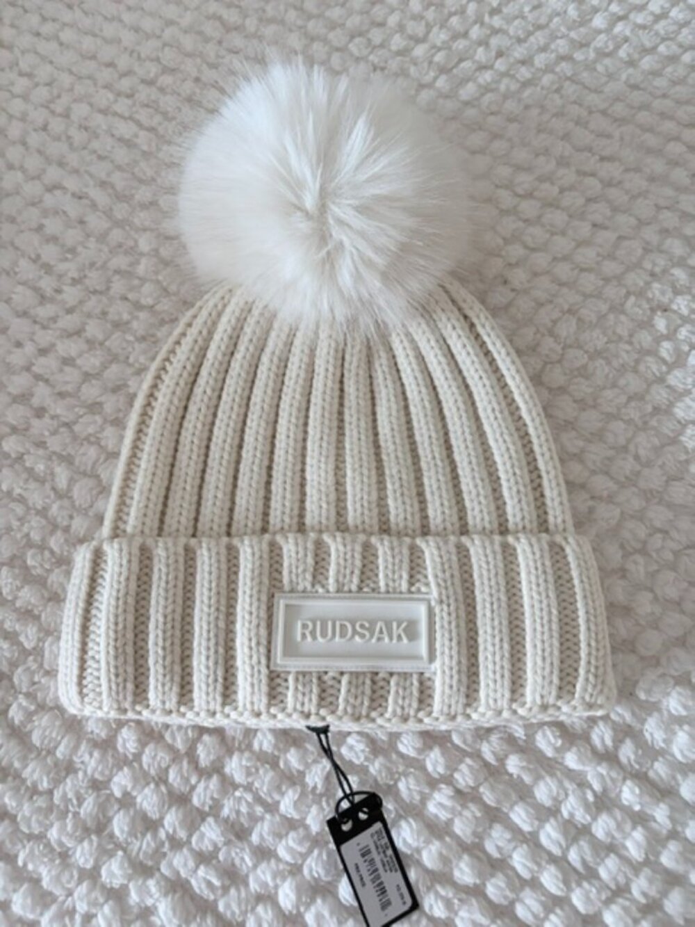🤍RUDSAK Anisa Vanilla Knit Beanie w/ White Natural Fur Pom Pom NWT One Size